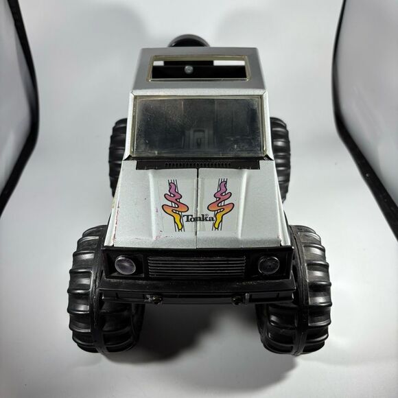 Vintage 1980s Tonka Suzuki Commando Samurai Red Pressed‎ Steel 4x4 Toy Truck - Picture 2 of 7